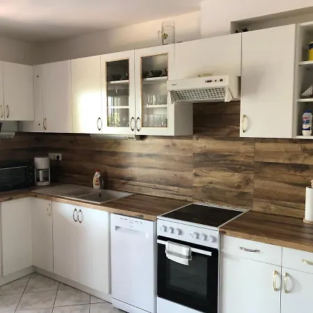 - Péter Balatonfüred